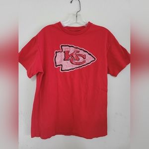 Kansas City Chiefs Distressed Arrowhead | Men's Tri-Blend T-Shirt Heathered Red
